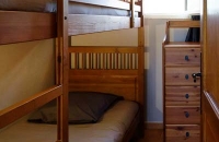 Chambre avec 2 lits superposés du gite le petit Costebelle